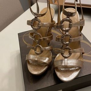 Pretty Metallic Gold sandals size 9